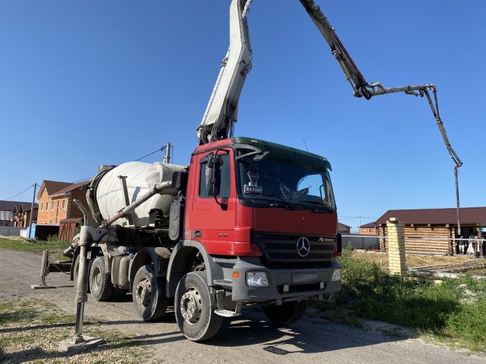 Подача бетона для заливки полов в бане в Липецке